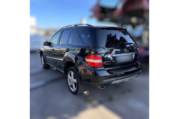 MERCEDES-BENZ CLASE ML (BM 164) 320 / 350 CDI (164.122)