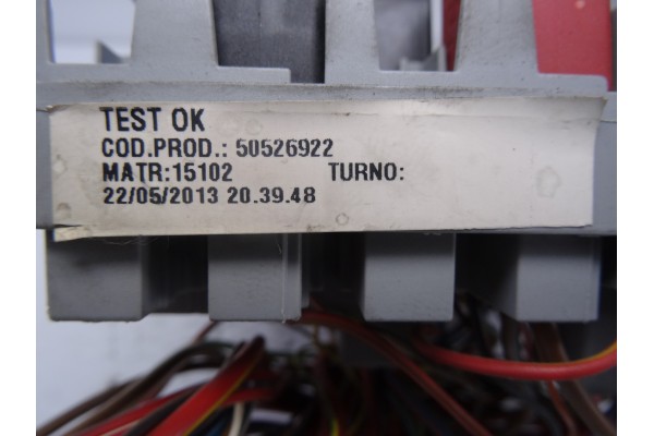 51867698 CAJA RELES / FUSIBLES ALFA ROMEO GIULIETTA (191) Distinctive 2013 51867698 210291 ALFA ROMEO - 2