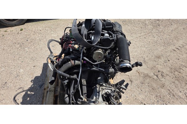 RENAULT KANGOO II 08 MOTOR 1 5 DCI K9K 808 2011r Engine type diesel