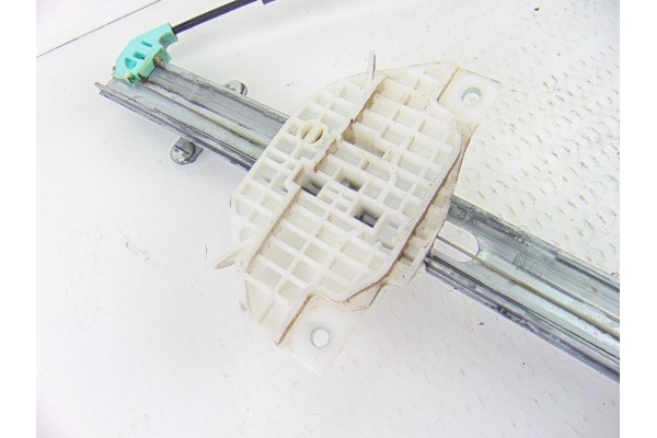 6 PIN ELEVALUNAS DELANTERO IZQUIERDO KIA RIO (YB) Business 2017 6 PIN 198296 KIA - 1