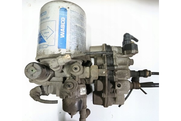 Air dryer base valve Iveco Stralis