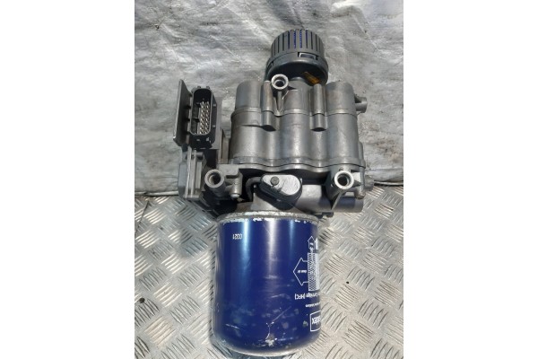 MERCEDES ACTROS MP4 DEHUMIDIFIER VALVE HALDEX A0014463064 Part manufacturer Mercedes Benz OE