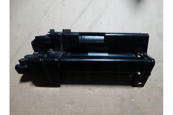 IDEAL SUSPENSION VALVES AUDI RS5 RS4 B8 1 Part manufacturer Audi OE