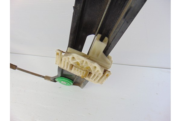 6 PIN ELEVALUNAS DELANTERO IZQUIERDO BMW SERIE 1 BERLINA (E81/E87) 120d 2008 6 PIN 190267 BMW - 3