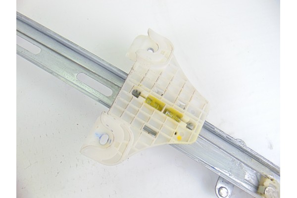 2 PIN ELEVALUNAS TRASERO IZQUIERDO HYUNDAI I20 (GB) Classic 2015 2 PIN 194226 HYUNDAI - 3