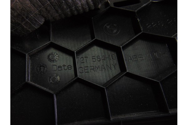  GUANTERA BMW SERIE 3 TOURING (F31) 318d 2014 198215 BMW - 4