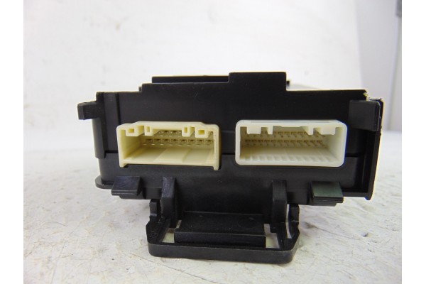 KD45675Y0G  MODULO ELECTRONICO MAZDA 3 BERLINA / SEDÁN (BM/BN) Luxury 2014 KD45675Y0G 201099 MAZDA - 3