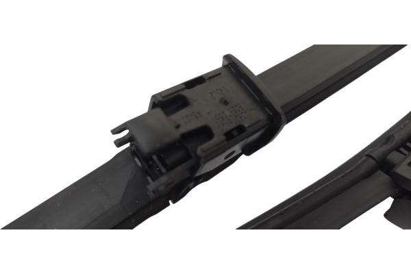2X FRONT WIPER BLADES 500 MM 550 MM VALEO MERCEDES CLASS SL R232 2022 Part manufacturer Valeo