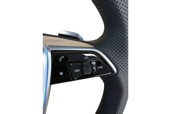 Audi E TRON GT COMPLETE STEERING WHEEL 4J3419091C Car type passenger cars