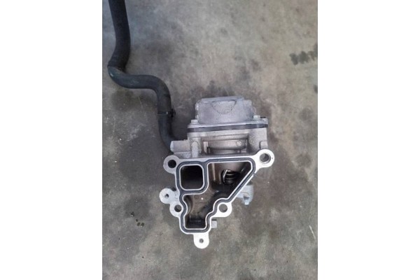 Renault Clio V 1 6 hybrid water pump 0810105940105 Part manufacturer Renault OE