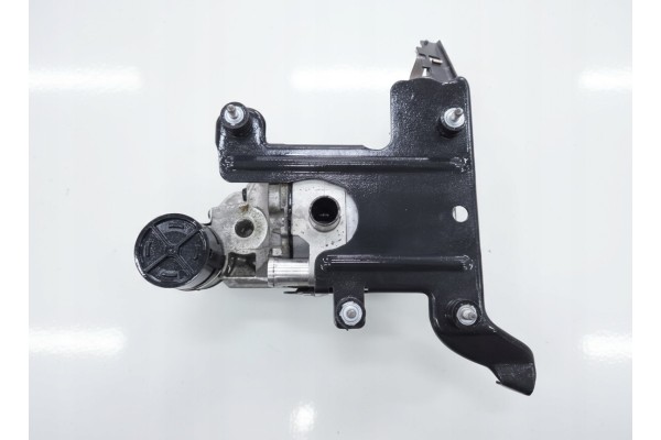 VW T5 parking heater WEBASTO 7H0815071F Catalog number of the part VW T5 dogrzewacz ogrzewanie postojowe WEBASTO 7H0815071F 45