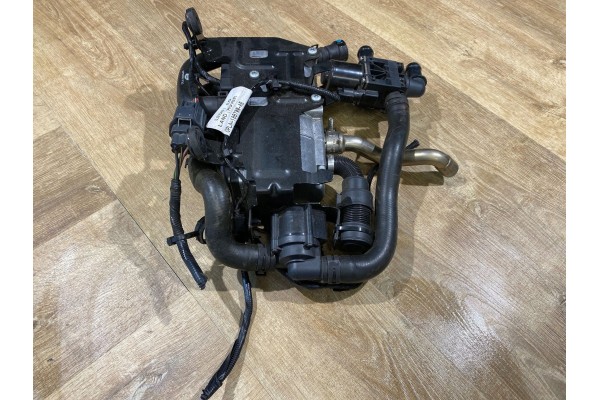 WEBASTO SET CPLA 18528 BB CPLA 18B700 AB RANGE ROVER VOGUE L405 Part manufacturer Land Rover OE