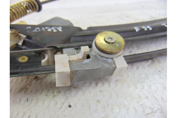 2 PIN ELEVALUNAS TRASERO DERECHO BMW SERIE 5 BERLINA (E39) 525i 2001 2 PIN 200758 BMW - 1