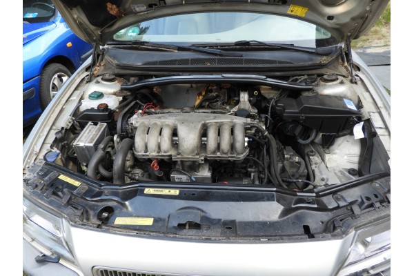 ENGINE 2 9 3 0 B6304S VOLVO S80 AND 1998 06 IN THE CAR