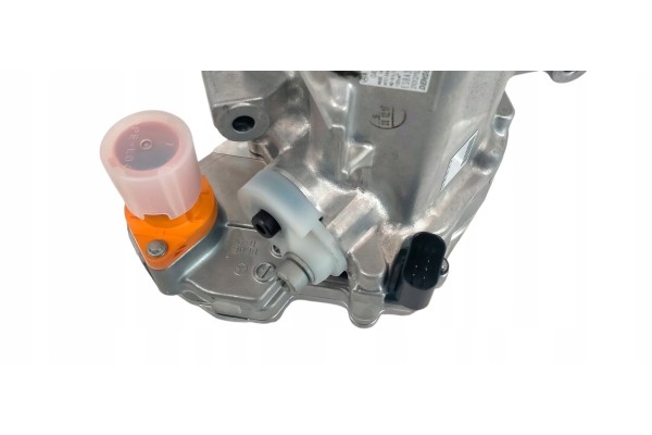 MERCEDES AIR CONDITIONING COMPRESSOR AIR CONDITIONING A0008304404 A0008307704 Product weight with unit packaging 10 kg
