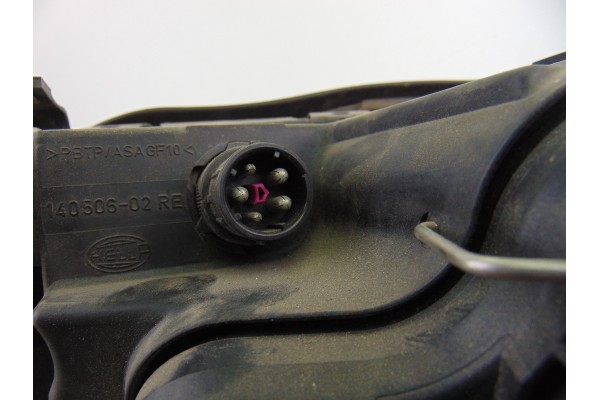  FARO DERECHO AUDI A6 BERLINA (C4) 2.6 1996 149737 AUDI - 3