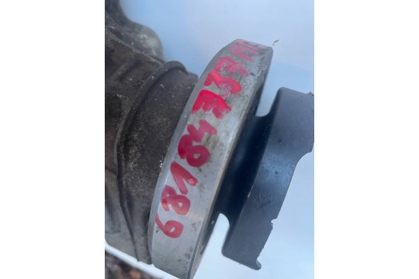 Rear differential Jeep Grand Cherokee WK2 lift P68184737AB Part manufacturer Jeep OE