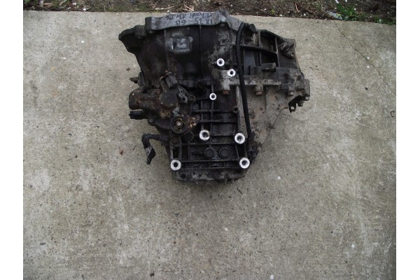 GEARBOX HYUNDAI IX35 13R LIFT 1 7CRDI 2WD WDJ6K Part manufacturer Hyundai OE