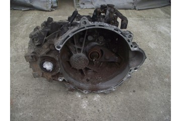 GEARBOX HYUNDAI IX35 13R LIFT 1 7CRDI 2WD WDJ6K Car type 4x4 SUV passenger cars
