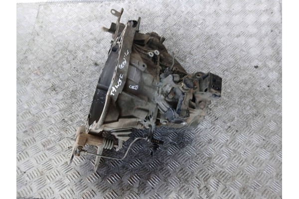 KIA CEED AND GEARBOX 1 6 T9W5 T9W5F 2009R Car type passenger cars