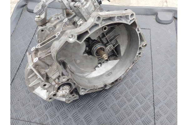 GEARBOX M320MDE MANUAL M32 OPEL INSIGNIA B 1 6 D CDTI Catalog number of the part SKRZYNIA BIEGOW M320MDE MANUAL OPEL INSIGNIA B 