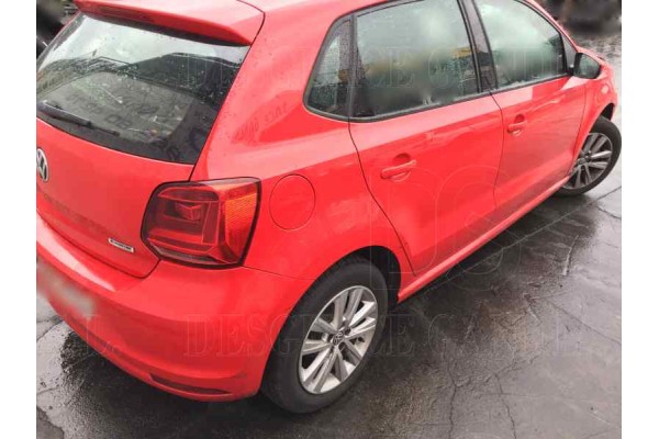 VOLKSWAGEN POLO V (6C1) Comfortline