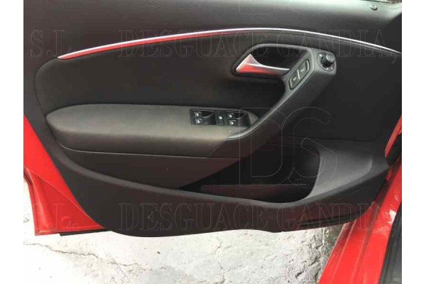 VOLKSWAGEN POLO V (6C1) Comfortline