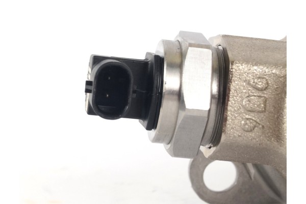 133070 HITACHI HIGH PRESSURE PUMP VW PASSAT 2 0TSI 10 Product weight with unit packaging 4 kg
