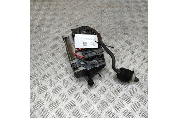 MERCEDES BENZ E T MODEL SUSPENSION COMPRESSOR S212 4430201701 25205954 Catalog number of the original 4430201701