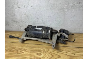 Suspension compressor AUDI Q7 4L 15150000393 3 0L diesel 171kW 2006 Catalog number of the part 15150000393