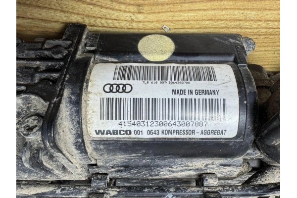 Suspension compressor AUDI Q7 4L 15150000393 3 0L diesel 171kW 2006 Catalog number of the original 15150000393