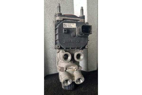 BRAKE VALVE MERCEDES ACTROS MP4 A0044313306 WABCO 4800030500