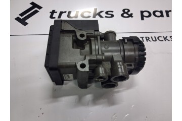 SEMI TRAILER VALVE EBS EUROPE VOLVO FH FM RENAULT DXI Catalog number of the part K020623N00 Knorr Bremse