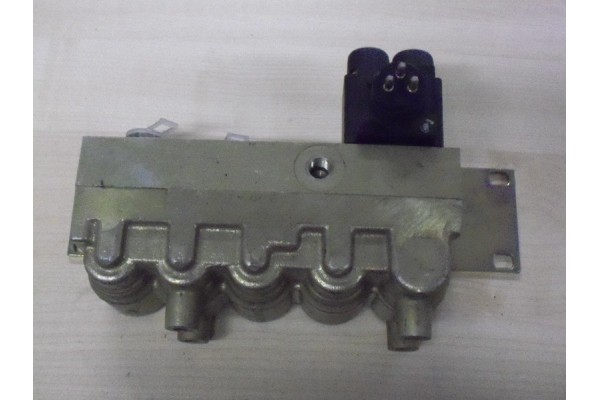 SOLENOID VALVE CUSHION VALVE IVECO EUROTECH SV3156 Part manufacturer Tender