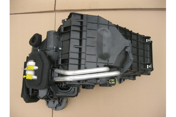 RANGE ROVER EVOQUE L538 11 17 ASO HEATER Catalog number of the part LR048434 BJ32 19B555 AF