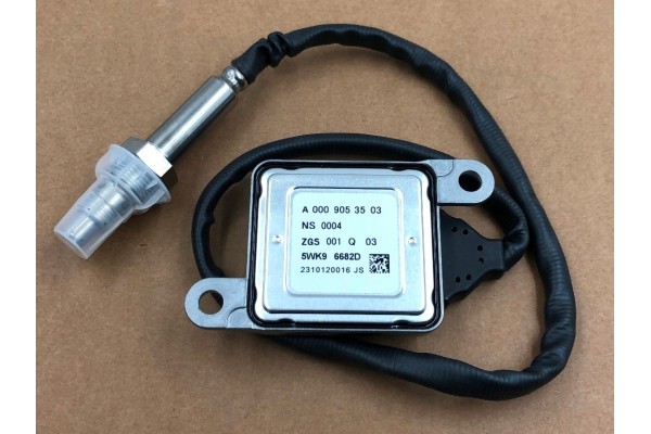 Lambda probe NOX Plug 5PIN A0009053503 0009053503 For Mercedes Benz Catalog number of the part C 169 538 A0009053503 SONDANOX