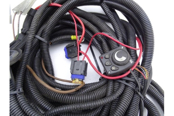 EBERSPACHER AIRTRONIC M D4 4kW 12V DIESEL PARKING HEATER SET Part manufacturer Eberspaecher