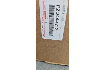 Estribos Laterales Originales RAV4 5GEN PZQ44-42121 Toyota OE