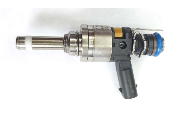 MERCEDES BENZ C W204 Fuel injector valve A2710781123 NEW MERCEDES Part manufacturer MB