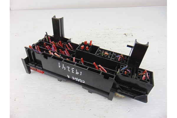 CAJA RELES / FUSIBLES MERCEDES-BENZ CLASE A (BM 168)