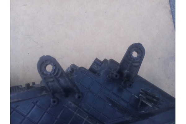 HEADLAMP LAMP FRONT HYUNDAI I30 WITH ILLUMINATION 12 17 RIGHT EUROPE WHOLE Catalog number of the part HYUNDAI I30 Z DOSWIETLENIE