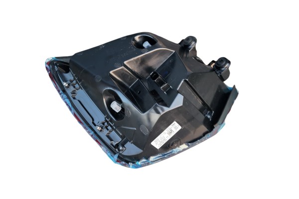Lámpara trasera LED derecha alta Audi Q2 2020- OE 81A945092B nueva