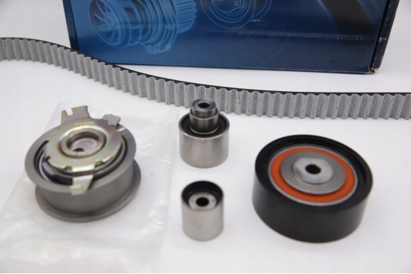 TIMING SET WATER PUMP KTBWP7880 DAYCO Part manufacturer Dayco