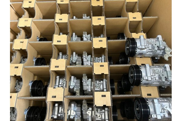 Compresor de aire acondicionado Peugeot Citroën 9829934580 447250-565