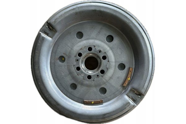 Set clutch Audi VW Seat Skoda 2 0 Tdi 03L105266DJ 03L141032 03L141026 Quality of parts according to GVO O original with manufact