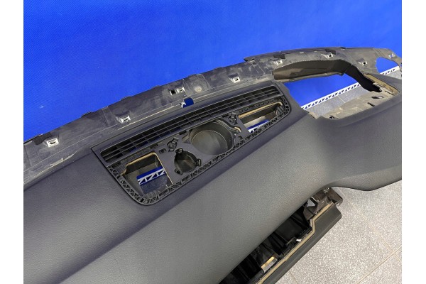 AUDI A7 C7 S7 COCKPIT BOARD HEAD UP UK ANGLIK 4G8857001G Car type passenger cars