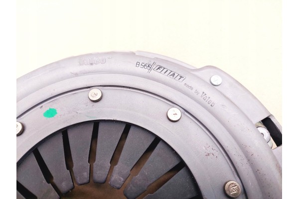 FIAT OE VALEO CLUTCH SET 826253 73501784 FIAT STILO Quality of parts according to GVO Q original with factory logo OEM OES