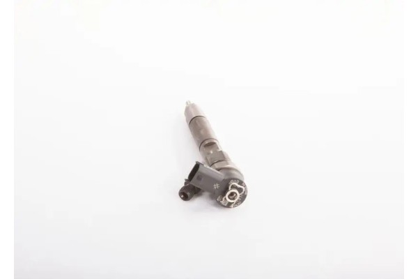 INJECTOR 0 445 110 141 BOSCH NISSAN OPEL Catalog number of the original OPEL 4417364 OPEL 9109795 OPEL 93190346 RENAULT 82 00 14