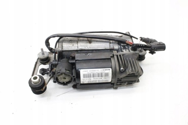 SUSPENSION COMPRESSOR AUDI Q7 4L 7L8616006F 26959133 3 0L 180kw 2012 Catalog number of the original 7L8616006F