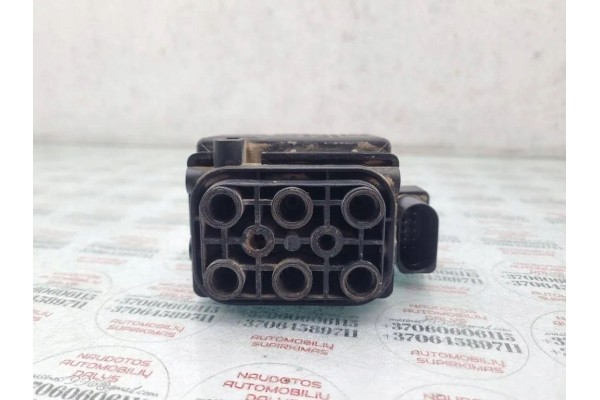 Air distributor valve block pneumatic chassis AUDI Q7 4L